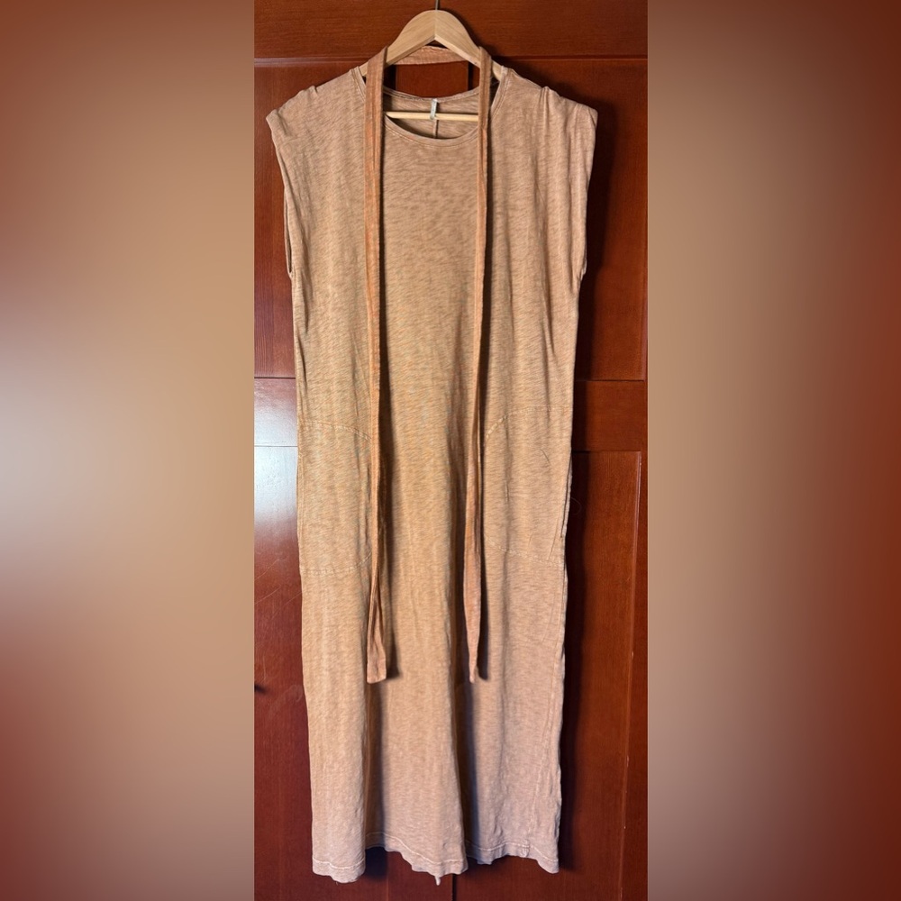 Hello Nite Sleeveless Tan Dress With Shoulder Pads